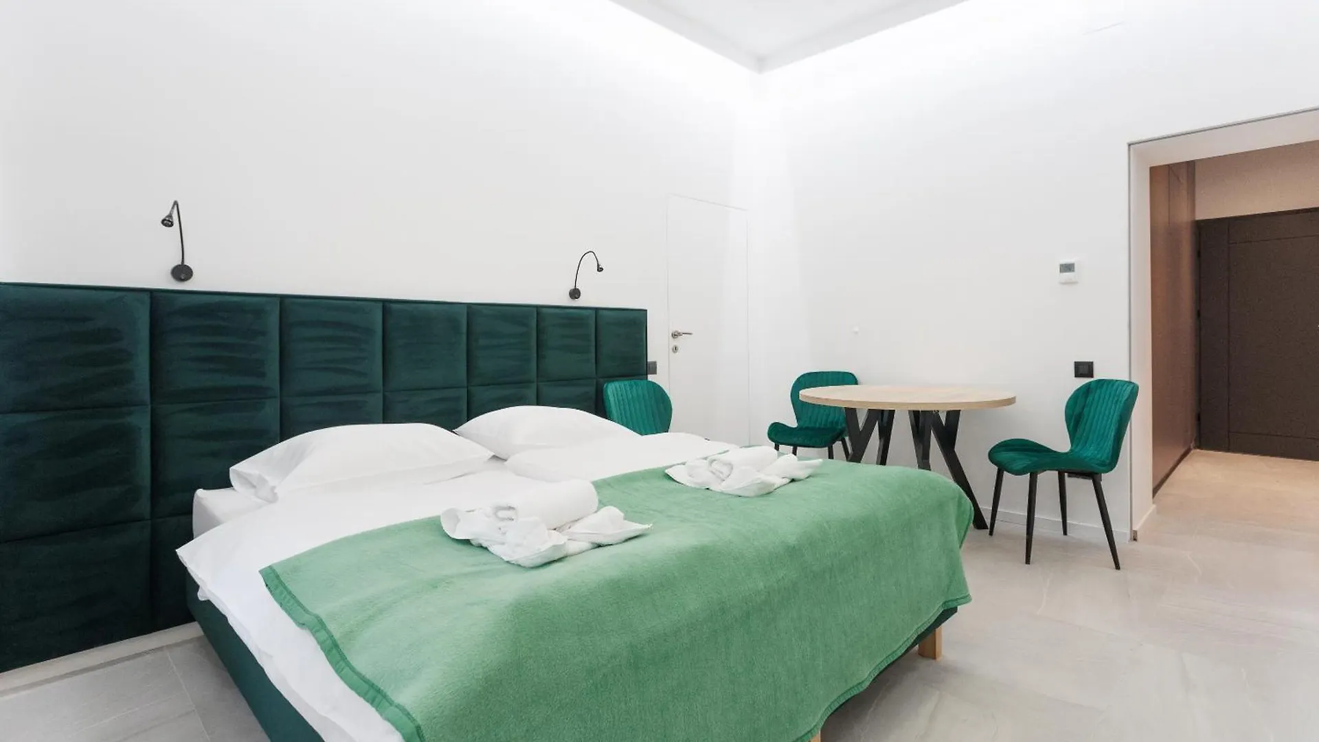 Apartment House In Viena 0*,  Austria