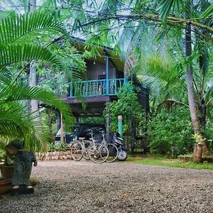 Passion Ray & Tree Hut Alloggio in famiglia Sigiriya