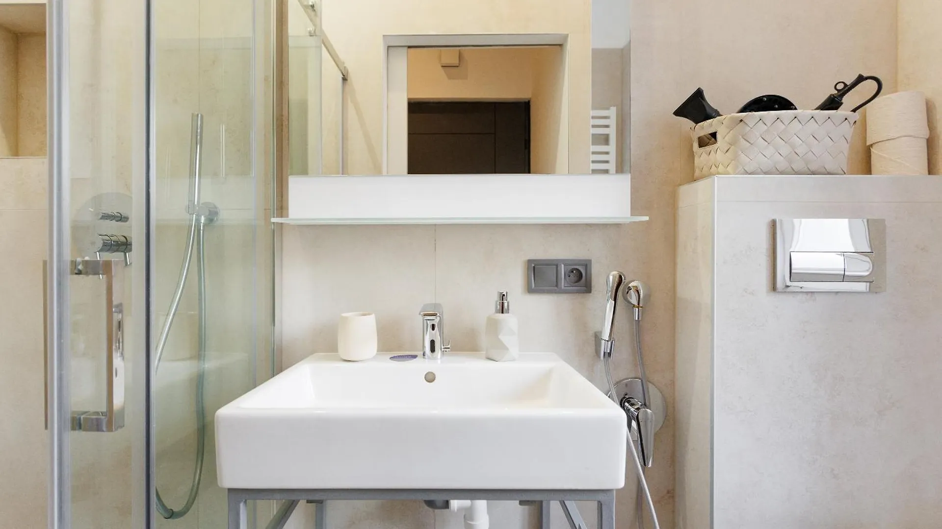 Apartment House In Wien